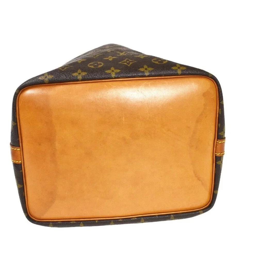 LOUIS VUITTON Petit Noe Drawstring Shoulder Bag Monogram Leather